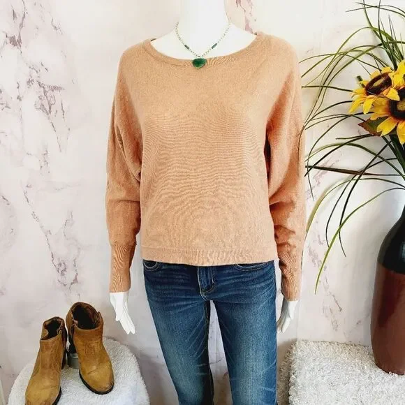 BCBGMAXAZRIA wool blend cropped sweater - Picture 3 of 6